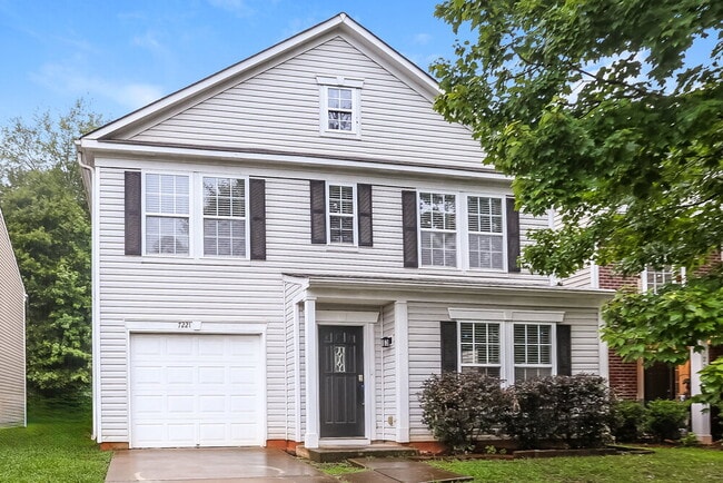 Building Photo - 7221 Fox Point Dr