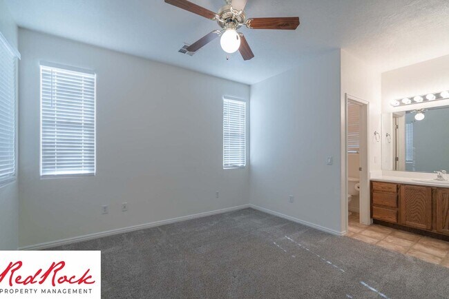 Foto del edificio - Coral Canyon Home with Great Views - Pet F...