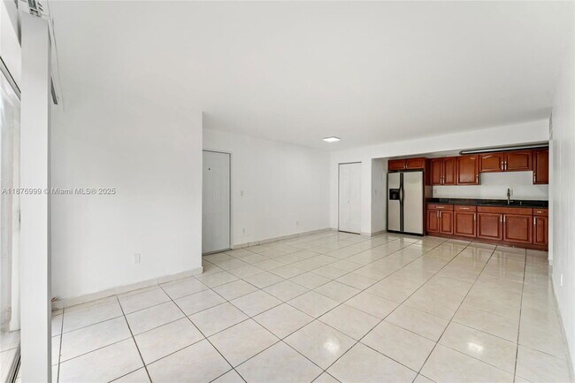 Foto del edificio - 4300 NW 79th Ave