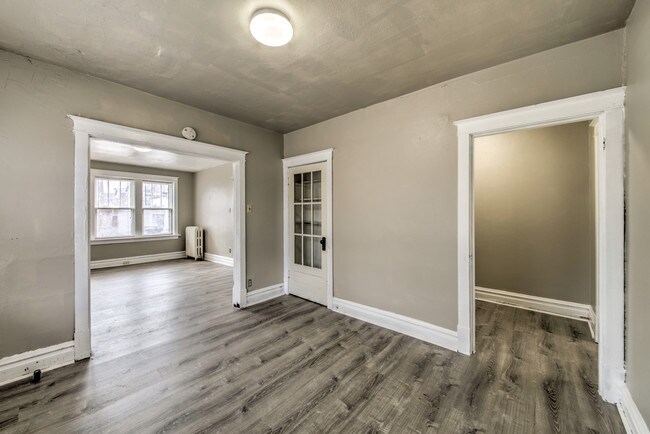Building Photo - 4062 S Grand Blvd