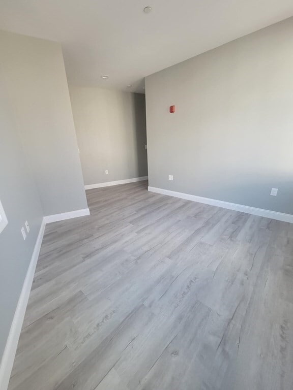 Building Photo - 82 Broad St