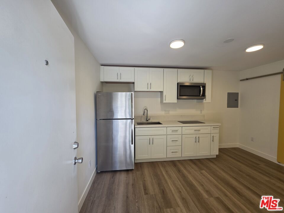 Foto principal - 11209 W Sardis Ave