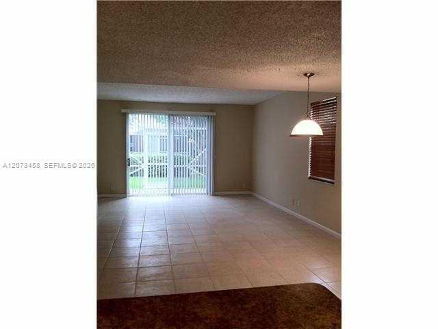 Building Photo - 1621 Barcelona Way