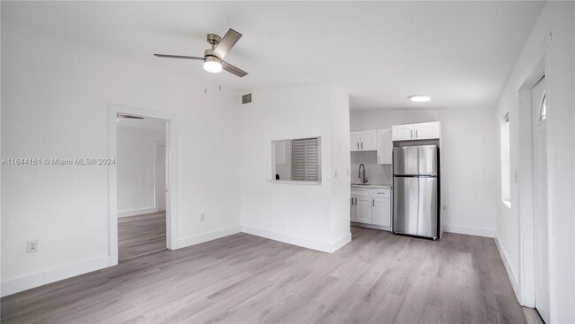 Foto del edificio - 720 NW 4th Ave