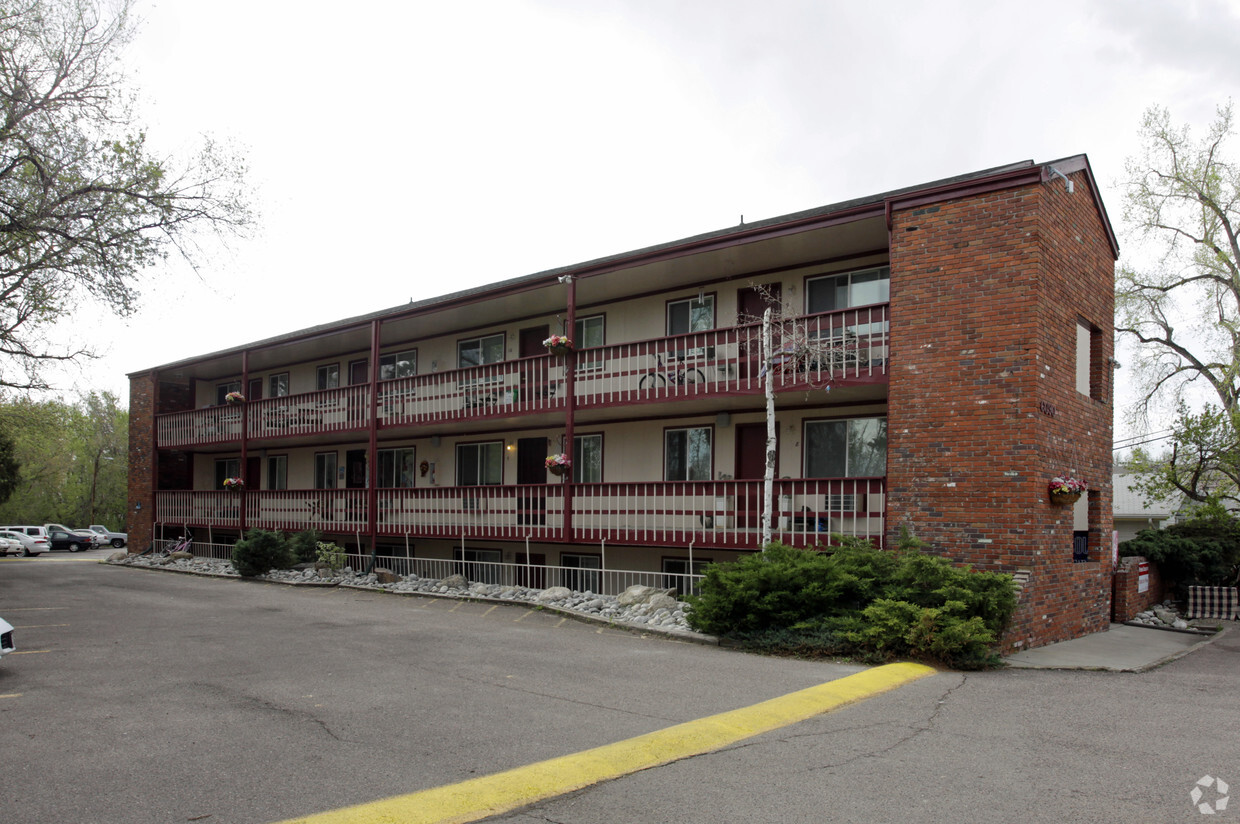 Primary Photo - Aspen Leaf Apartments