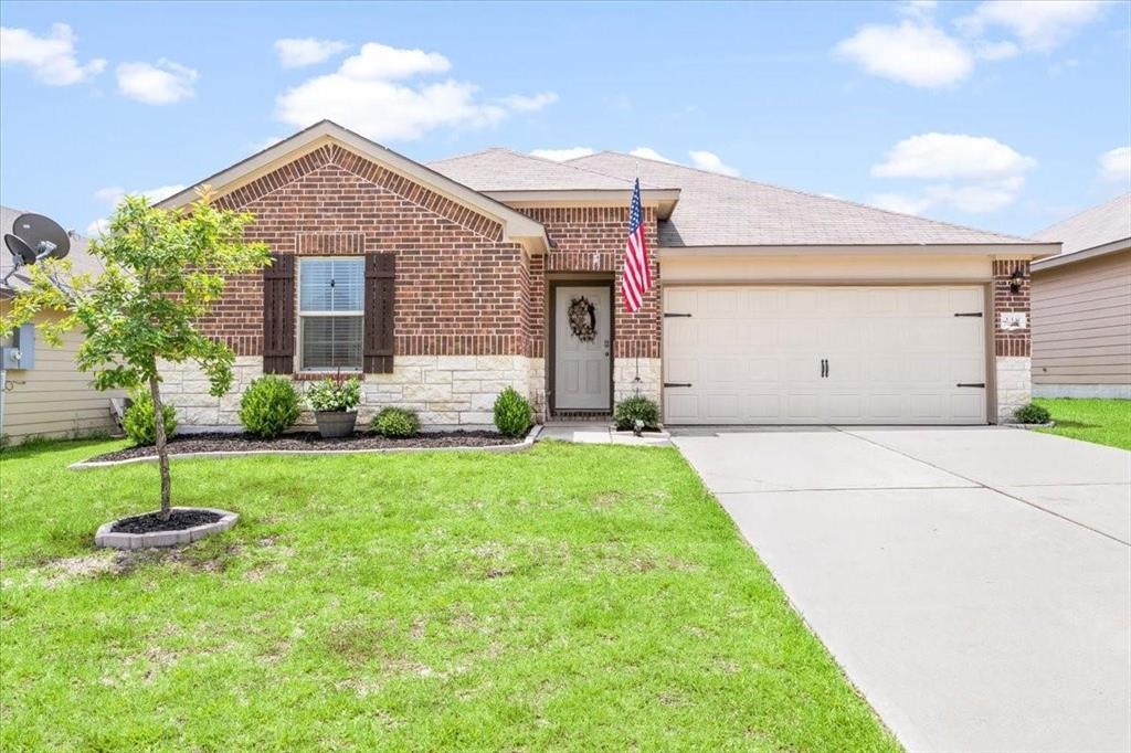 Primary Photo - 118 Blanco Dr