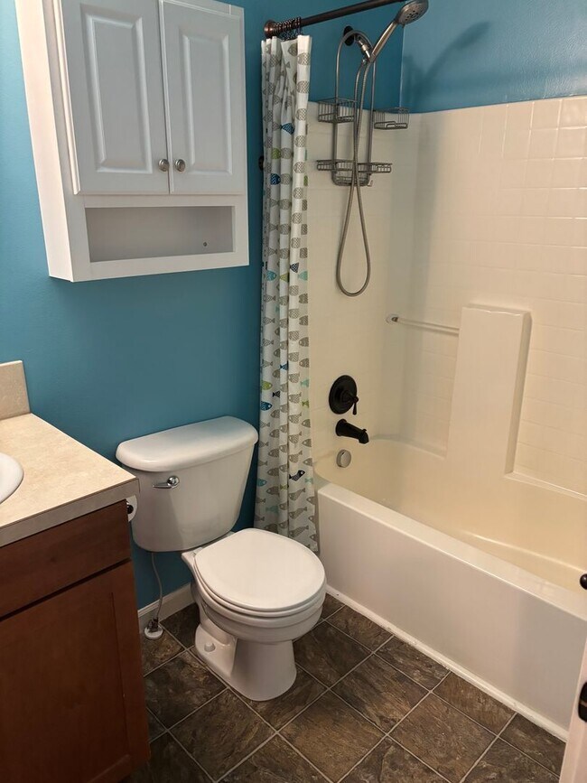 Foto del edificio - 3 Bedroom House with Large Bonus Room and ...
