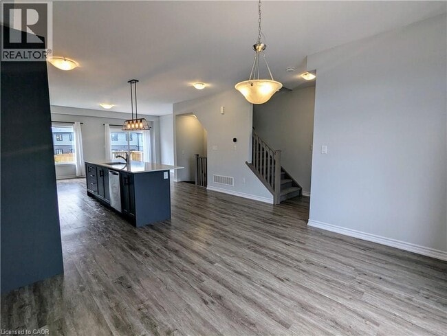 Building Photo - 54 Cadwell Ln