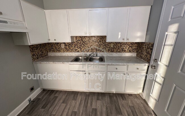 Foto del edificio - 4481 Sumners Wells Rd