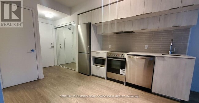 Building Photo - 181 Dundas St E