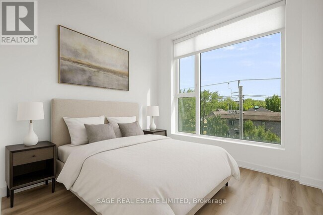 Photo du bâtiment - 722-722 Marlee Ave