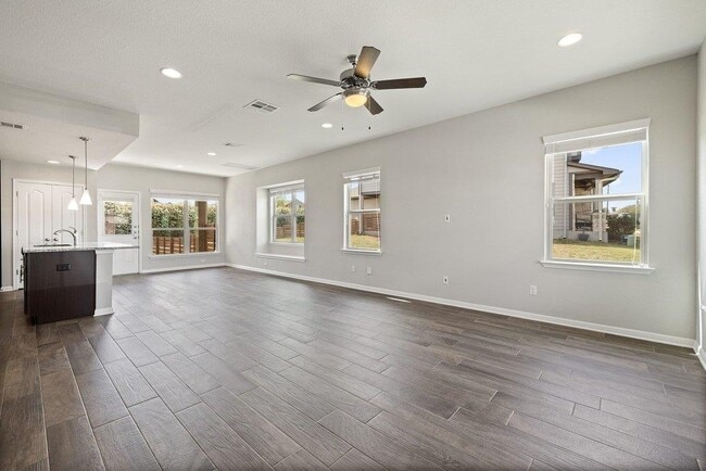 Building Photo - 719 Coconut Grove St