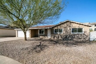 Building Photo - 7421 E Belleview St