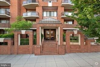 Building Photo - 2320 Wisconsin Ave NW