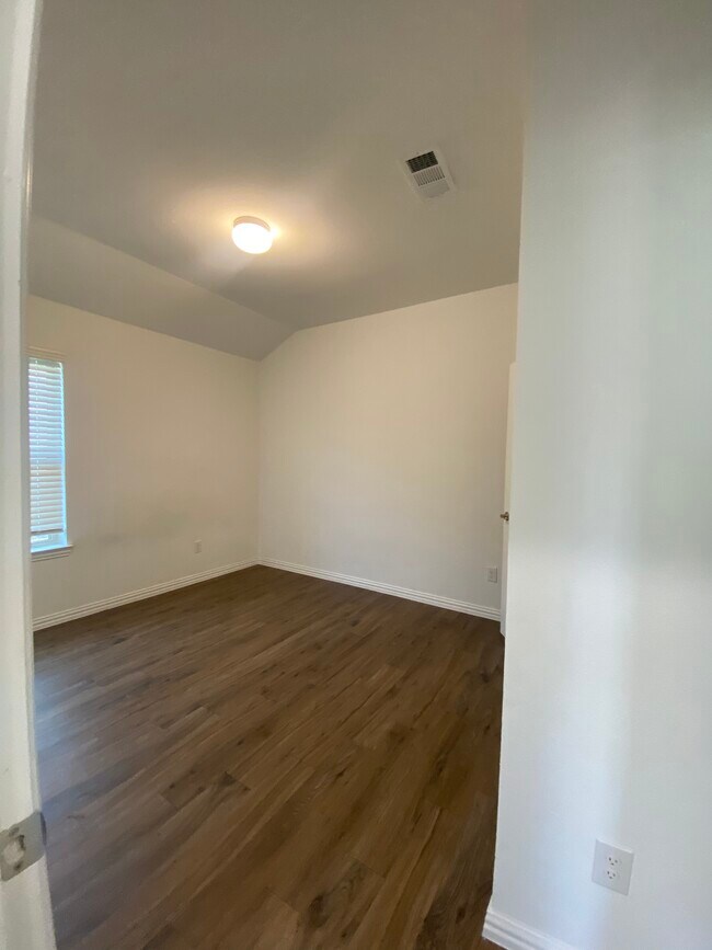 10137 Manzanilla Ave, Dallas, TX 75217 House Rental in Dallas, TX