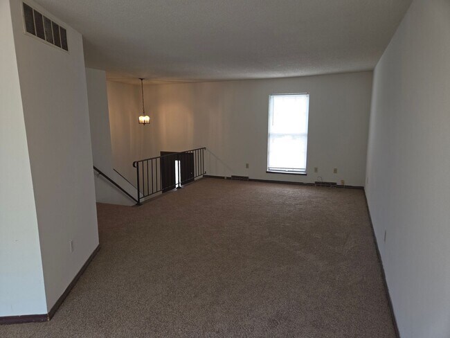 Building Photo - 4425-4427-4427 Santa Anna Dr