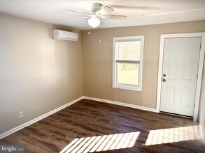 Building Photo - 220 Delsea Dr