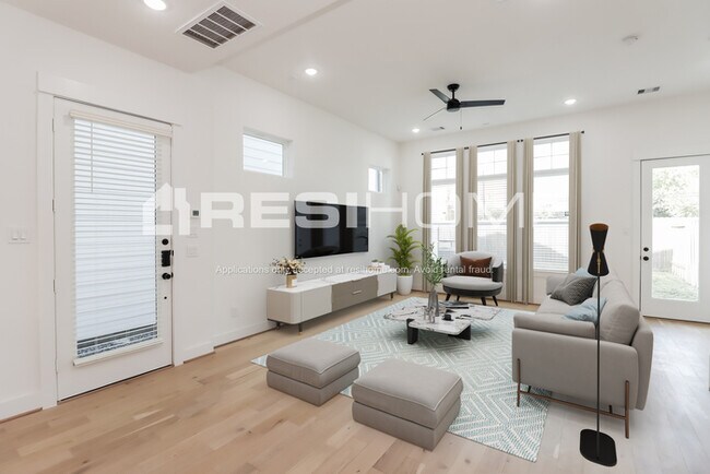 Foto del edificio - 2509 Stuart Street