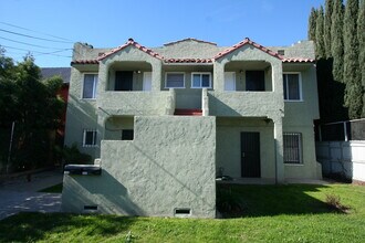 Building Photo - 1409-1415 N Warren Ave