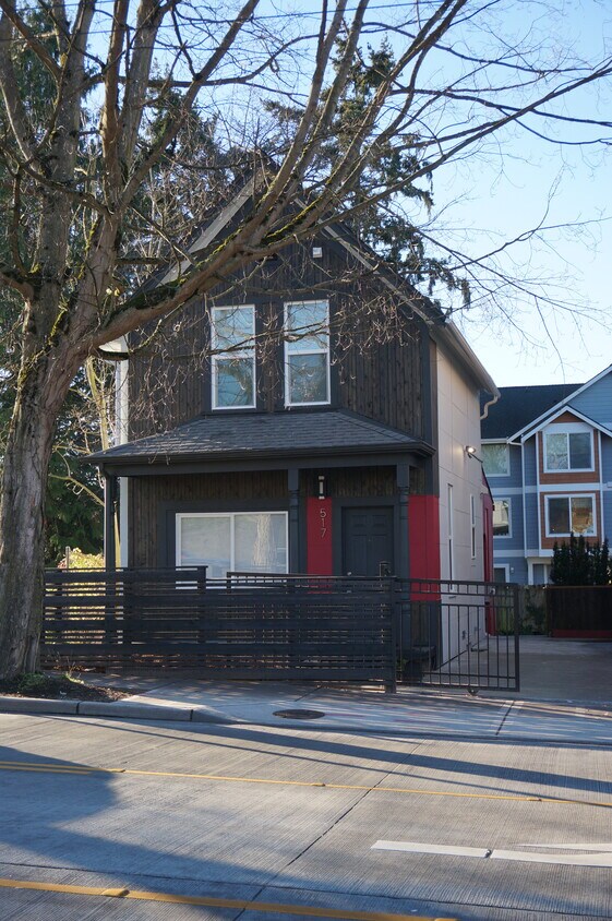 Front of House - 517 23rd Ave