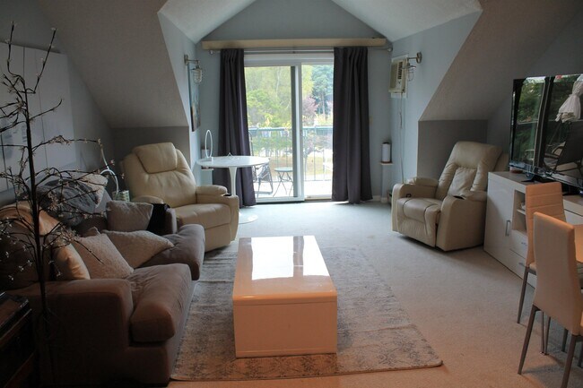 Foto del edificio - 48 Cooper Memorial Dr