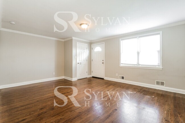 Building Photo - Carve Out a Great Life Here!
