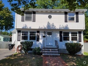 Building Photo - 17 Piermont St