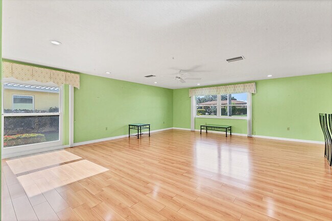Building Photo - 3712 Hampshire Ln