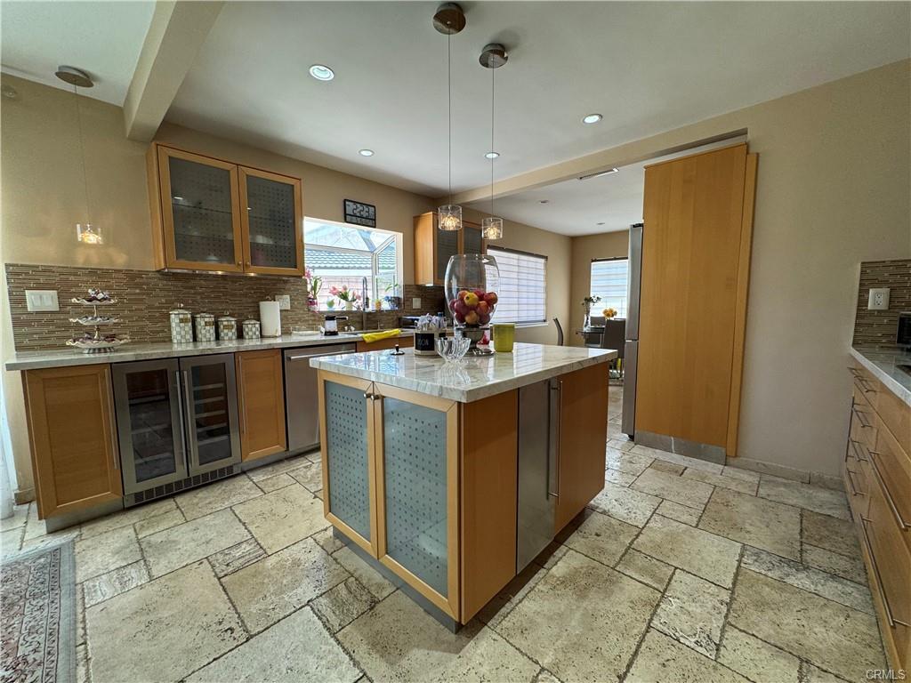 Foto principal - 10658 Fullbright Ave