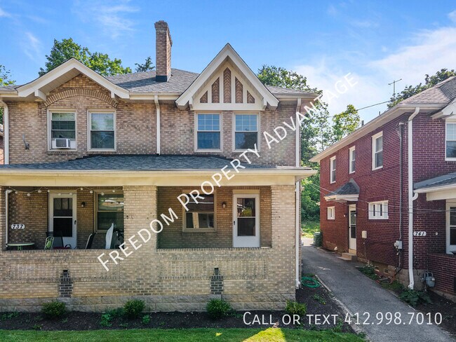 Foto del edificio - 739 Shady Dr E