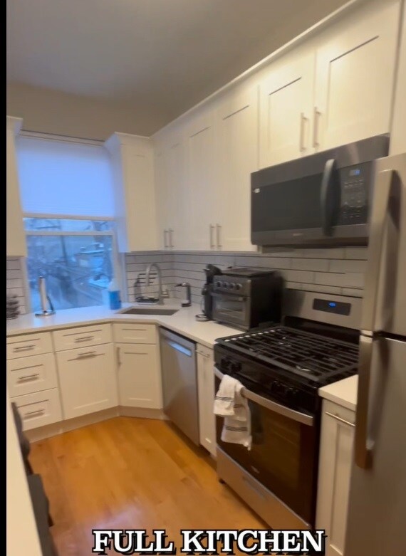 Cocina - 1058 W Granville Ave