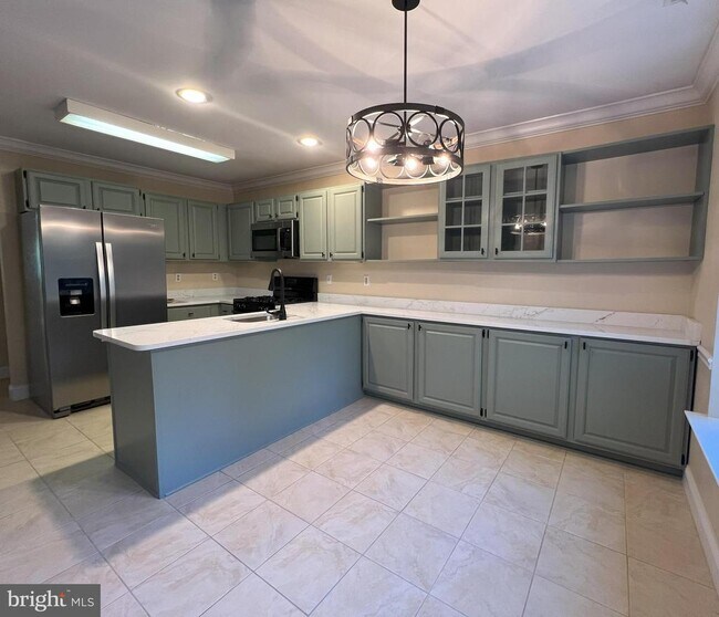 Foto del edificio - 243 Copper Beech Dr