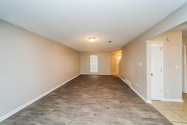Foto del edificio - 7766 Brookbury Cove