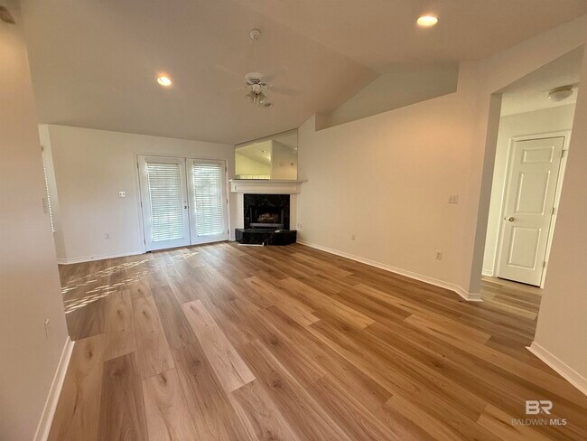 Foto del edificio - 24608 Tarpon Ln