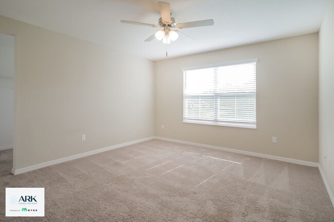 Building Photo - 353 Fellbrook Dr
