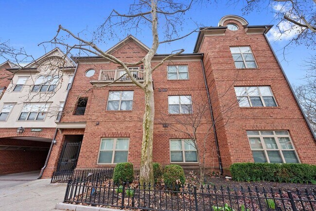 Foto del edificio - 35 Buttles Ave