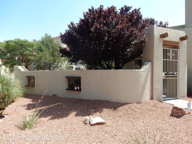 Building Photo - 2728 Monument Dr NW