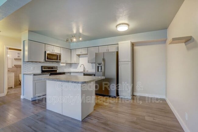 Building Photo - 5995 W Hampden Ave