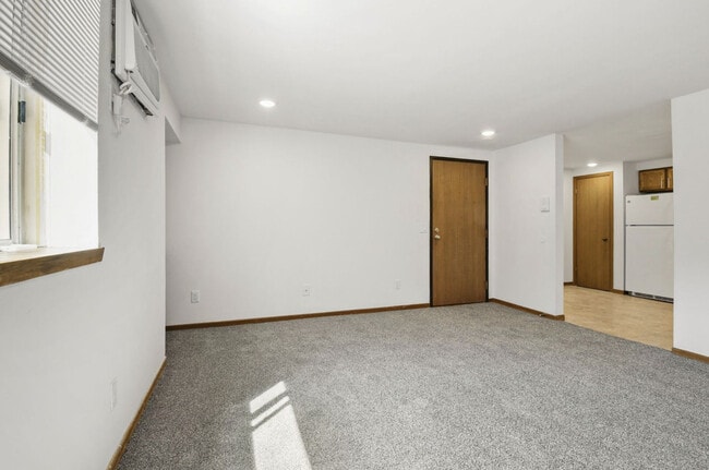 Living Room - Ridgeview Heights