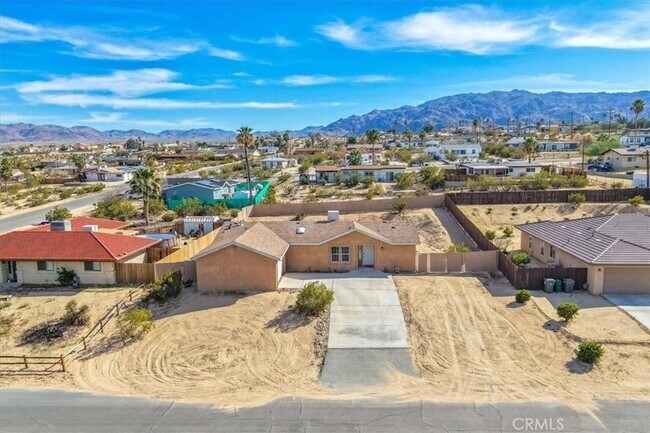 Building Photo - 73777 Playa Vista Dr