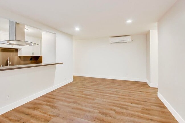 Foto del edificio - 1662 Hollenback Avenue-12