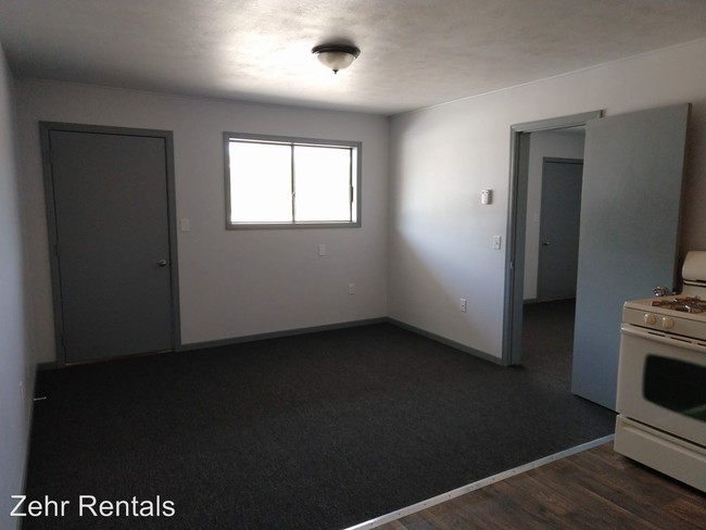 Building Photo - 13373 PA-618