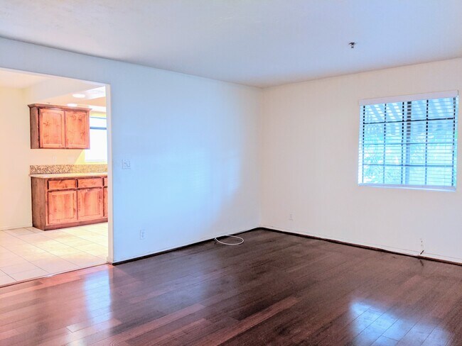 Sala de estar - 27 Palmetto Dr