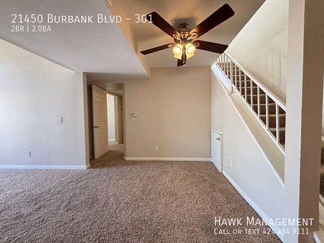 Foto del edificio - 21450 Burbank Blvd