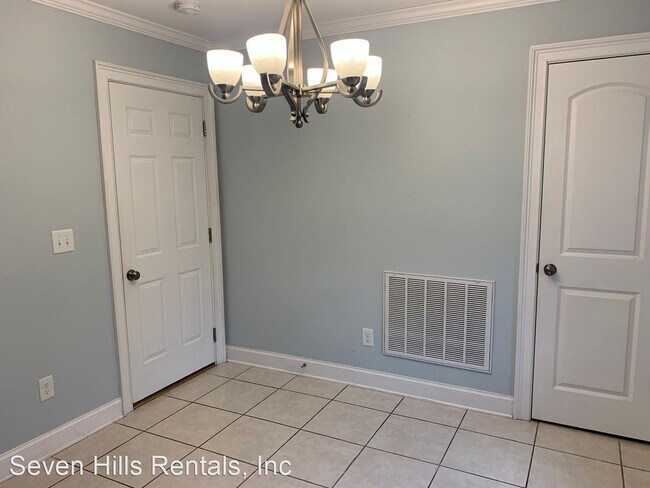 Building Photo - 3 br, 2.5 bath House - 4 Sarah Street