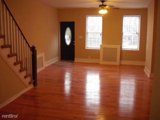 Building Photo - 3 br, 1.5 bath House - 1211 S. 19th st