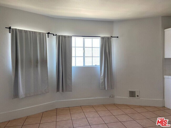Foto del edificio - 158 W Ave 26
