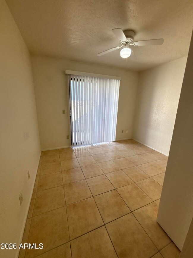 Foto del edificio - 1628 E Birch St