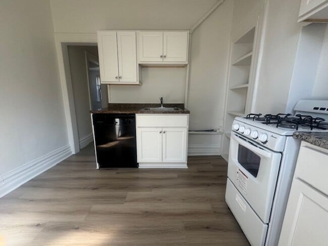 Building Photo - 5106 Baum Blvd