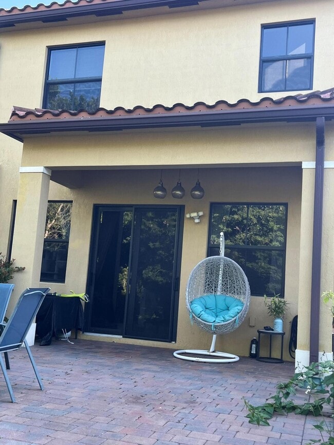 Foto del edificio - 5211 NW 50th Terrace